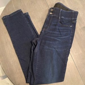 Apt. 9 Tummy Control Straight Jeans Size 8